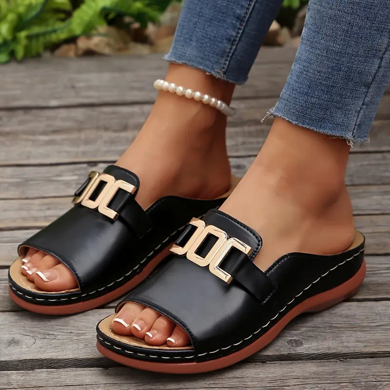 Lucerra - Riemchensandalen mit Schnalle