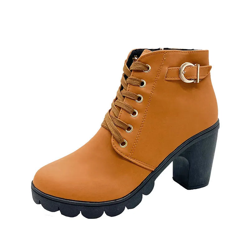 Mara - Plüschgefütterte Blockabsatz-Stiefel