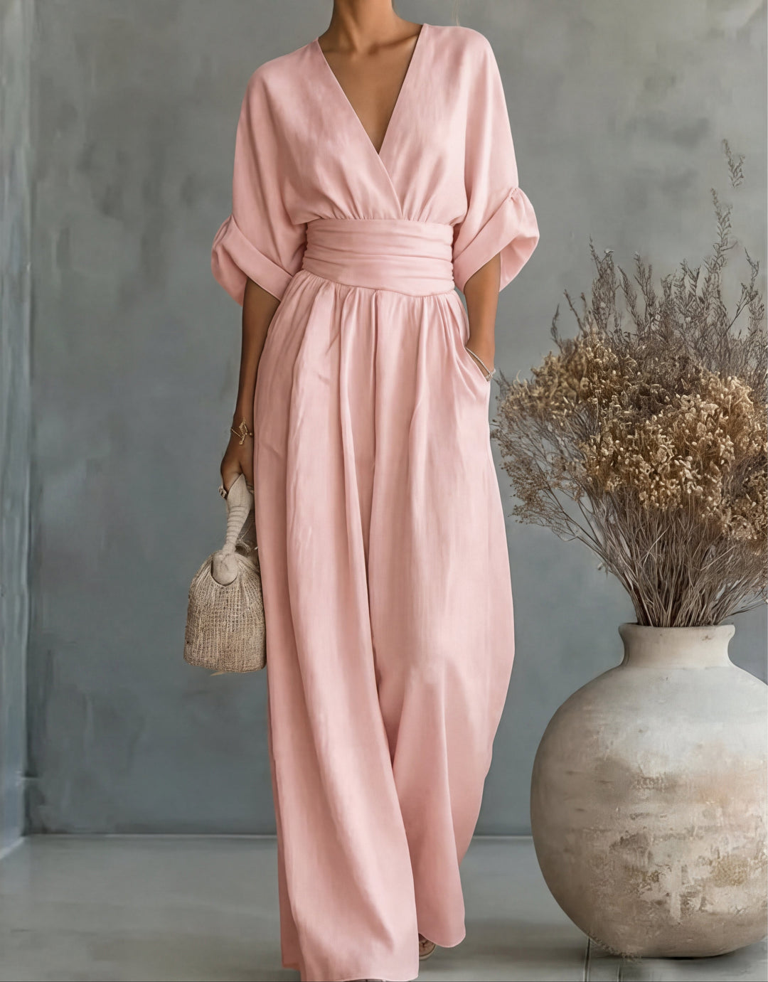 Xylora - Hochwertiger weitbeiniger Jumpsuit mit V-Ausschnitt