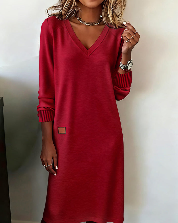 Galenique - Legeres Strickkleid mit V-Ausschnitt