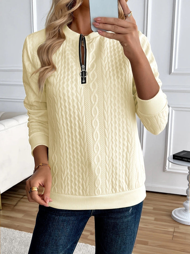 Darla - Strukturierter Zip-Pullover