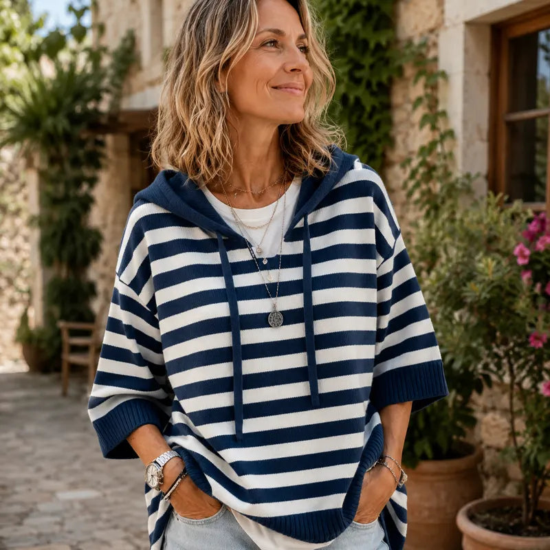 Leontine - gestreifter Strick-Kapuzenpullover