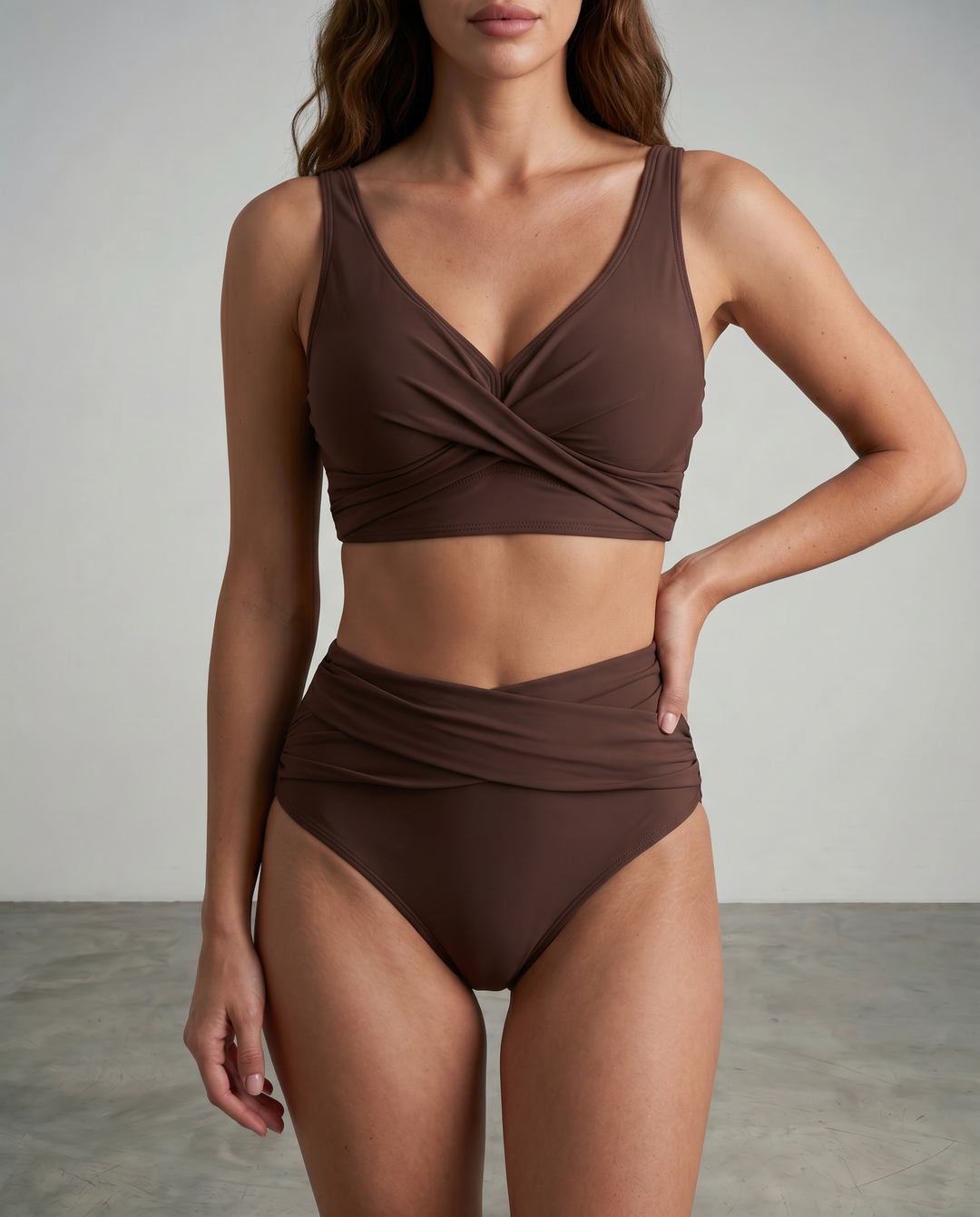 Avelyn - Figurformender Wickel-Bikini