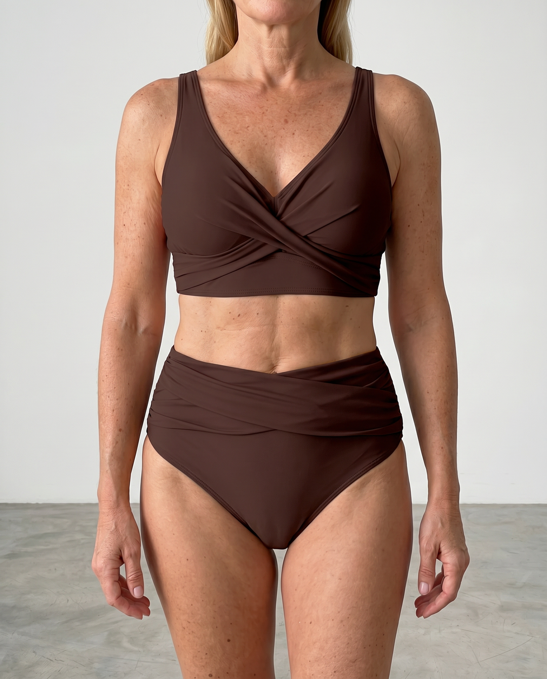 Avelyn - Figurformender Wickel-Bikini