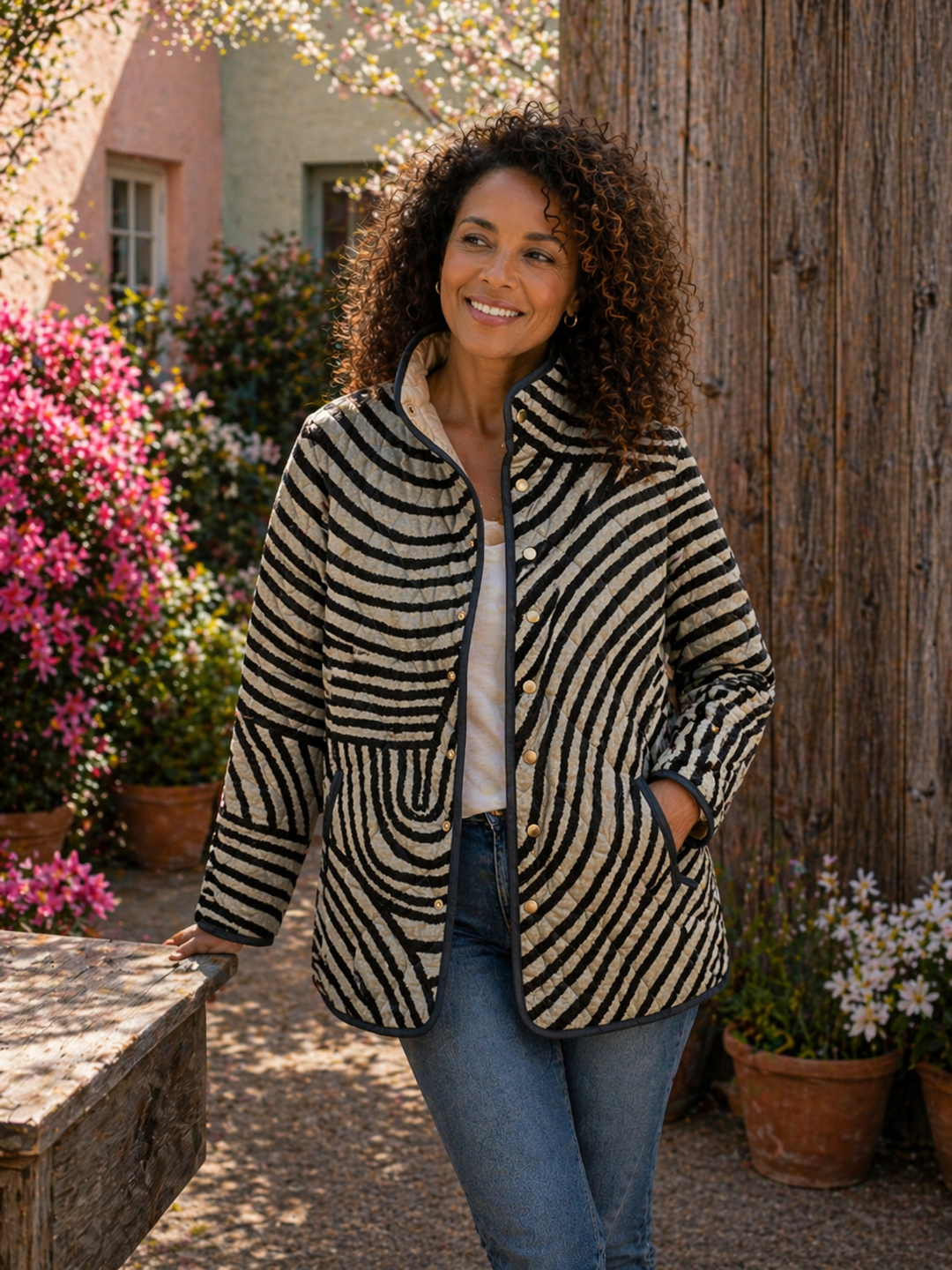 Clea - Handgefertigte Steppjacke