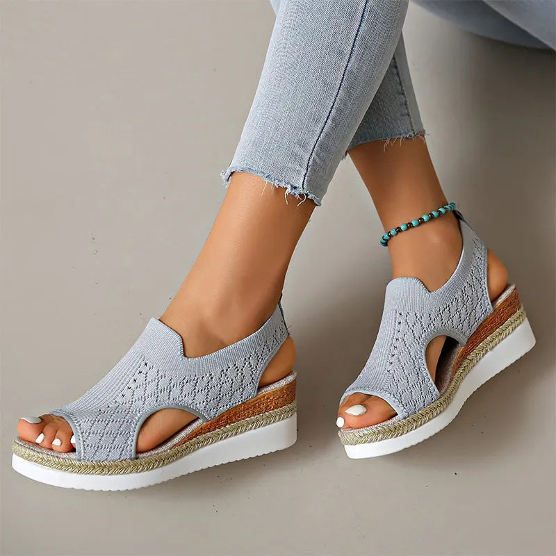 Orianne - atmungsaktive Peep-Toe-Wedges