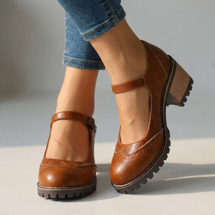 Ilyra - Blockabsatz-Schuhe mit Riemchen und Schnalle