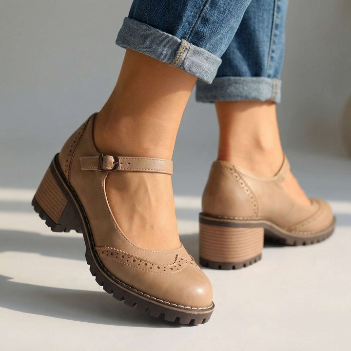 Ilyra - Blockabsatz-Schuhe mit Riemchen und Schnalle