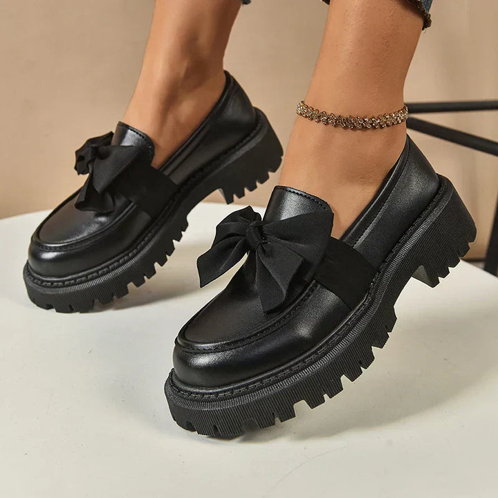 Eliza – Glänzende Plateau-Loafer