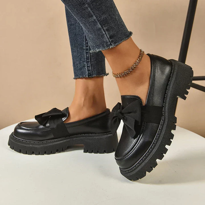 Eliza – Glänzende Plateau-Loafer