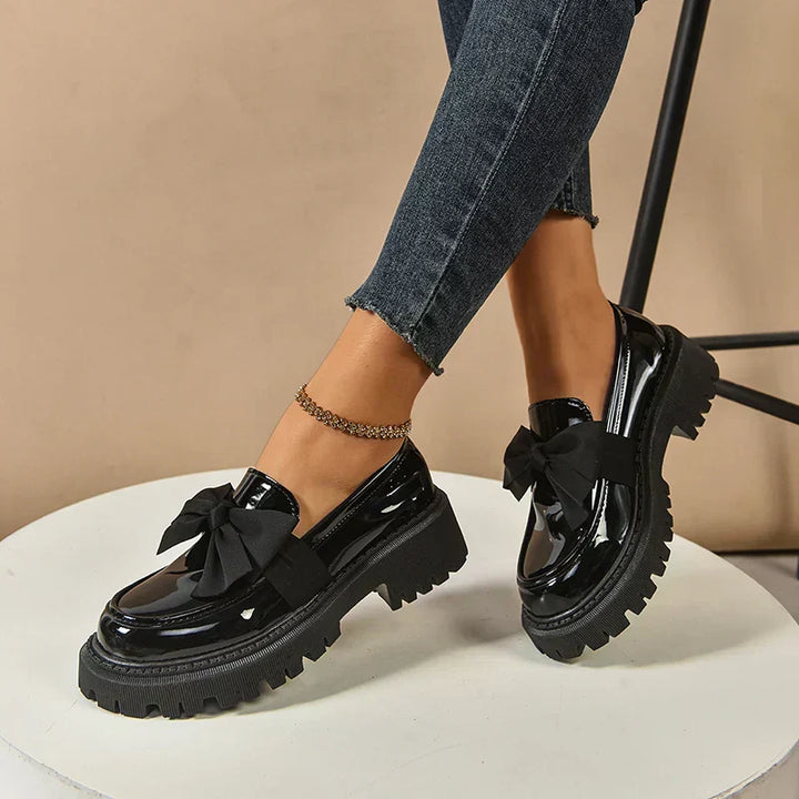 Eliza – Glänzende Plateau-Loafer