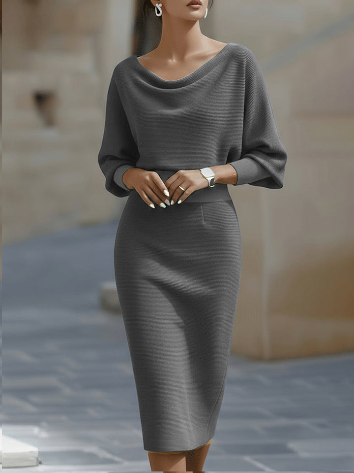 Avalon - Soft-Touch Midikleid mit Fledermausärmeln