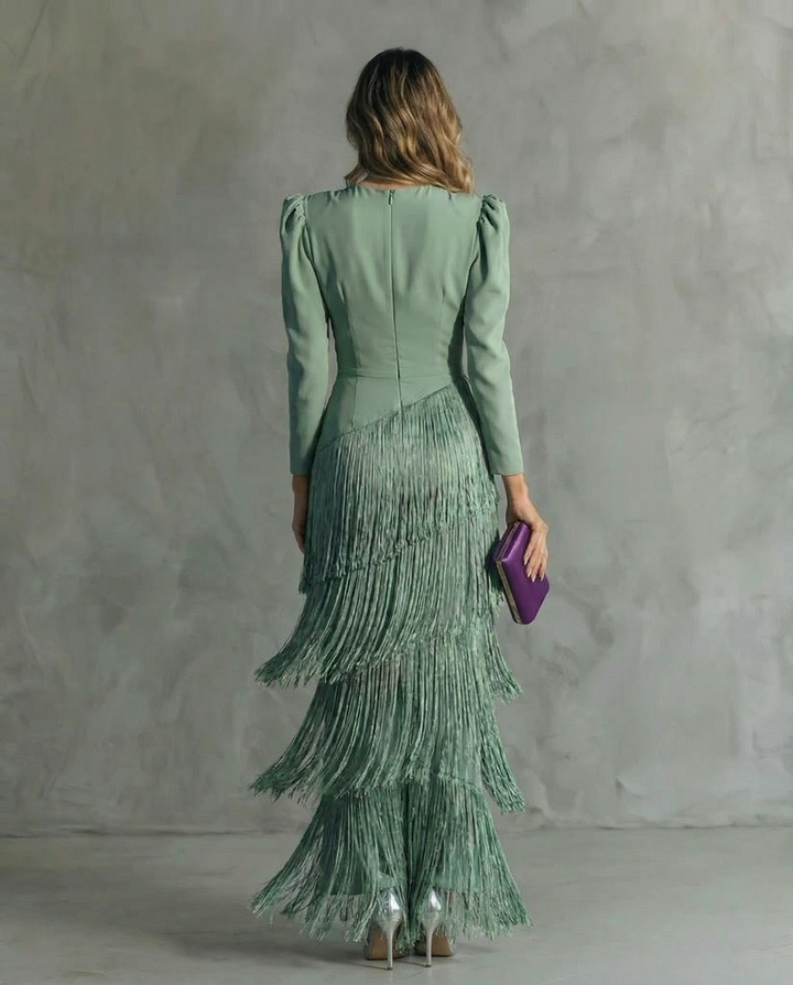 Serenva - Elegantes Midikleid mit Fransenärmeln