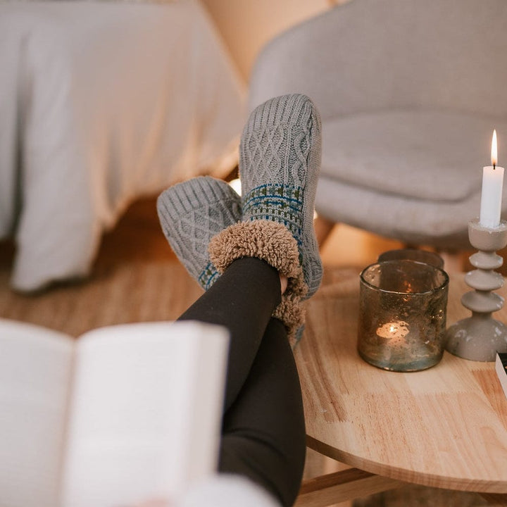 Zailora - Plüschgefütterte Grip-Socken