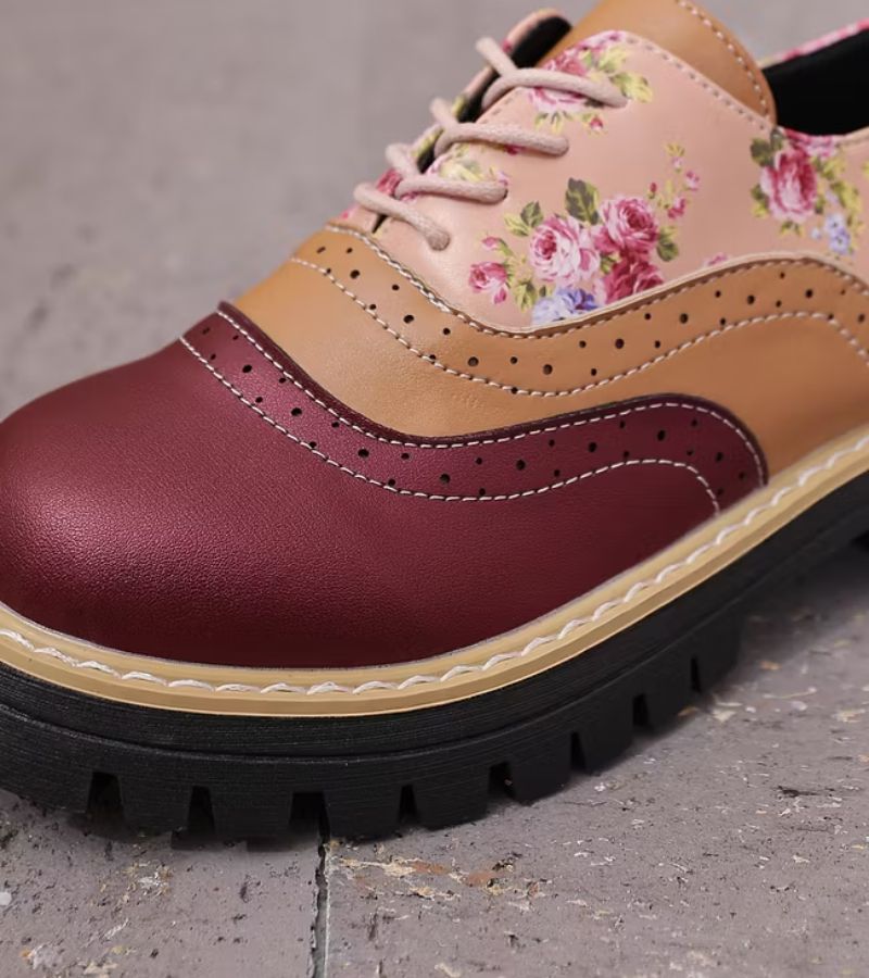 Dagna - Premium Oxford-Schuhe mit floralem Muster