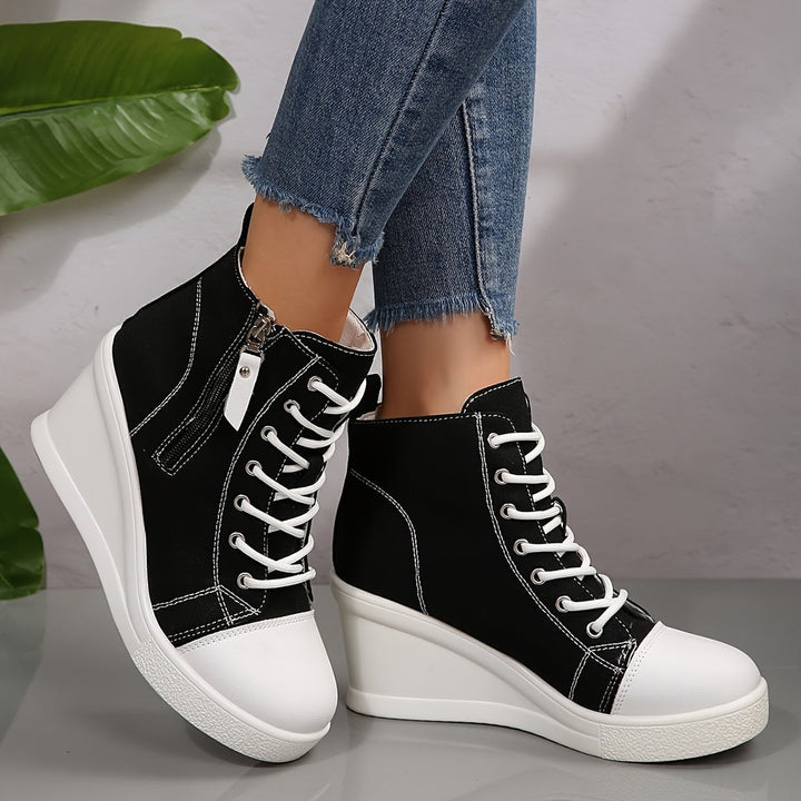 Harper - Skulptural geformte Keilsneaker
