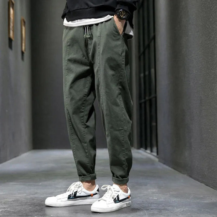 Neryth - schmal zulaufende Soft-Touch-Jogginghose