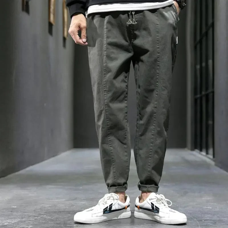 Neryth - schmal zulaufende Soft-Touch-Jogginghose