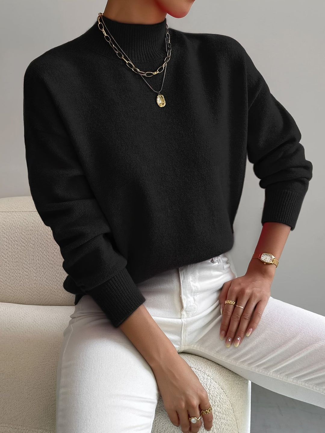 Astra - Locker geschnittener Stehkragen-Strickpullover