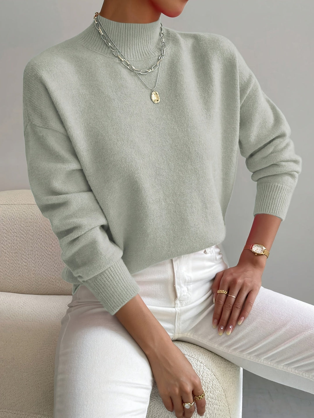 Astra - Locker geschnittener Stehkragen-Strickpullover