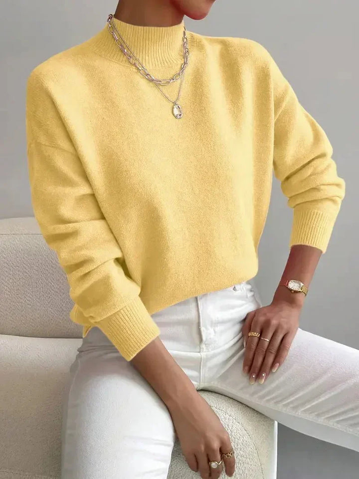 Astra - Locker geschnittener Stehkragen-Strickpullover