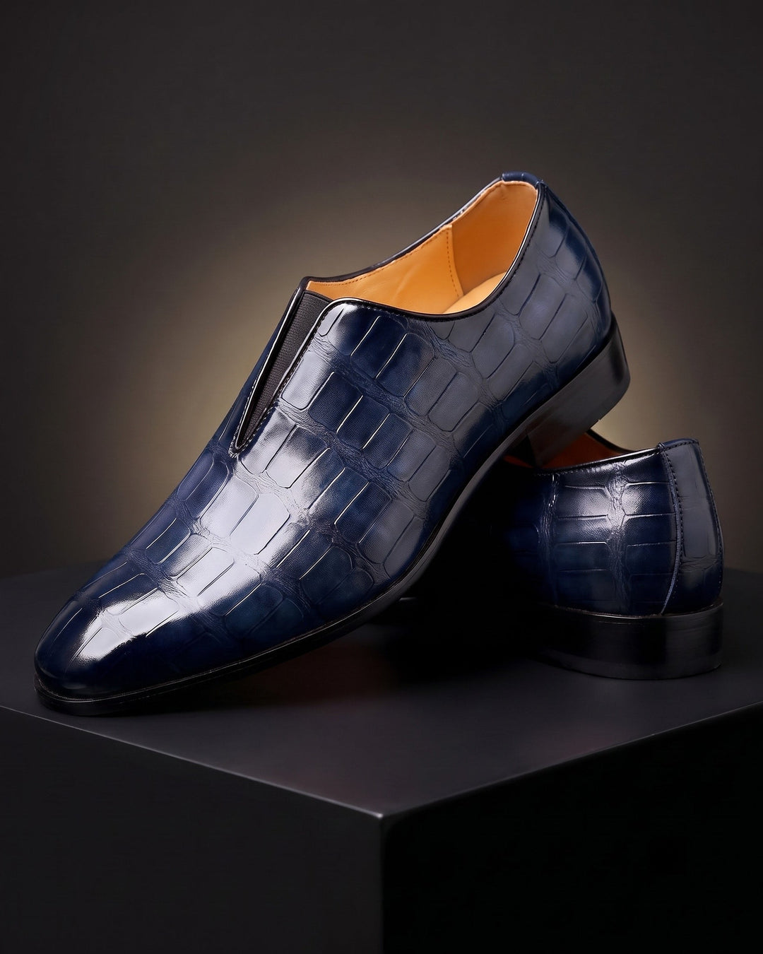 Denton - Kroko-geprägter Slipper mit Antik-Finish