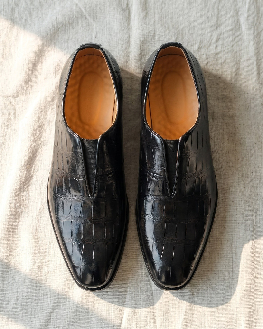 Denton - Kroko-geprägter Slipper mit Antik-Finish