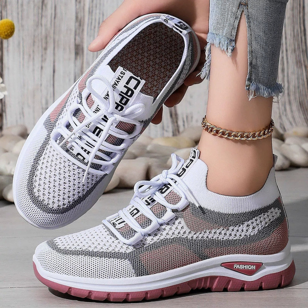 Xarae - leichte, gedämpfte Laufschuhe mit Schnürung