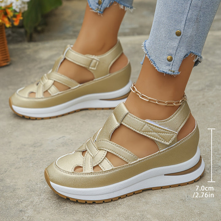 Novessia - Cut-out-Plateau-Keilsandalen